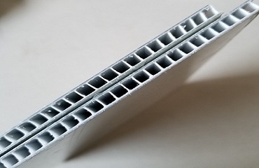 signbond-aluminum-pp-hollow-corrugated-composite-panels.jpg_350x350.jpg