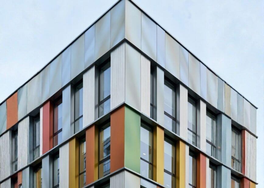 Anodized vs PVDF ACP Panels – Which Finish Avoids Costly Façade Mistakes?