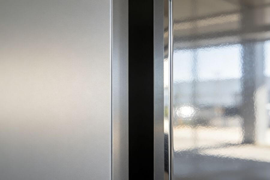 difference between matte and gloss ACP finishes in color and light reflection difference between matte and gloss ACP finishes in color and light reflection