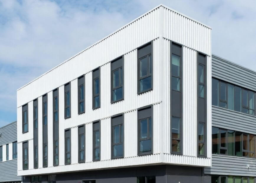 How to Remove Graffiti from Aluminum Composite Panels and Maintain Façade Performance